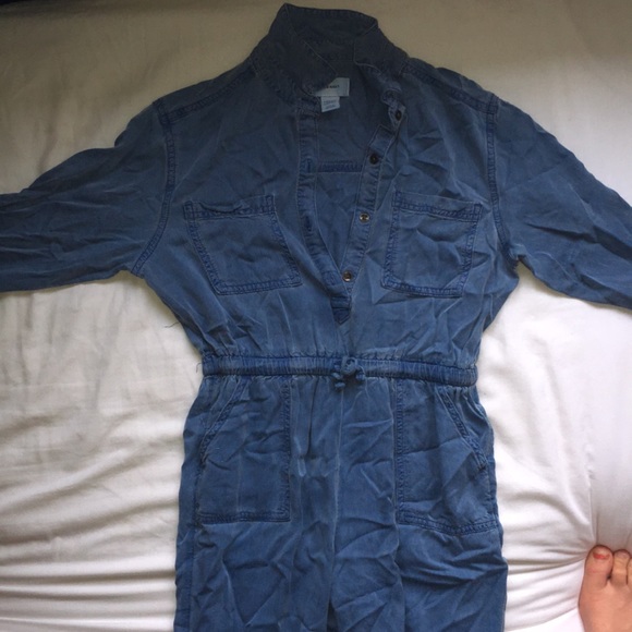 Old navy jean pantsuit - Picture 1 of 6